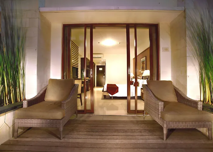 Hotel Aston And